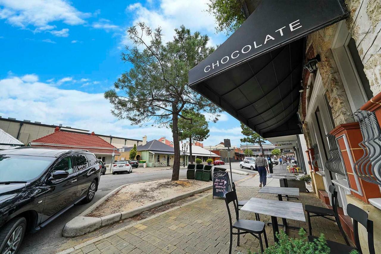Fremantle Port Mill Bed & Breakfast - Unique Accommodation Exterior photo